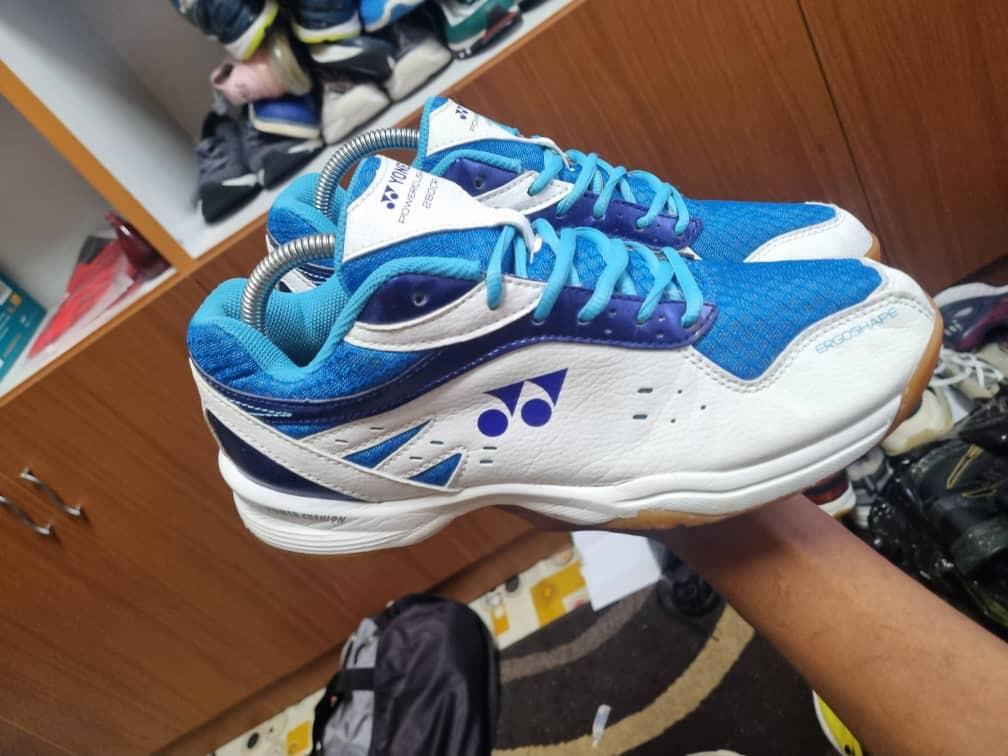 Yonex Badminton original, Men's Fashion, Footwear, Boots on Carousell