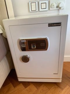 （分類：）位於 。 由 liulucia 提交（商品編號 1179529471，圖片 1）。簡介： 。