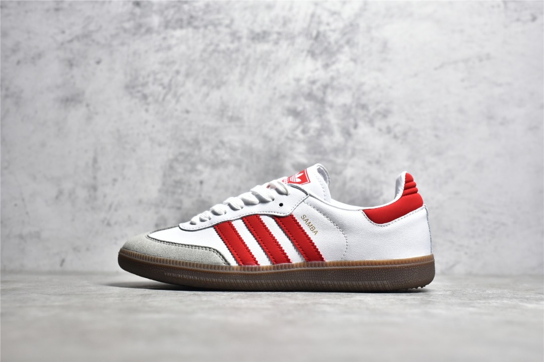 Adidas samba OG white Men's Footwear, Sneakers on Carousell