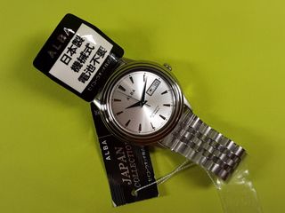 （分類：）位於 。 由 federicofellini 提交（商品編號 1179495011，圖片 1）。簡介： 。