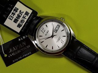 （分類：）位於 。 由 federicofellini 提交（商品編號 1179585268，圖片 1）。簡介： 。