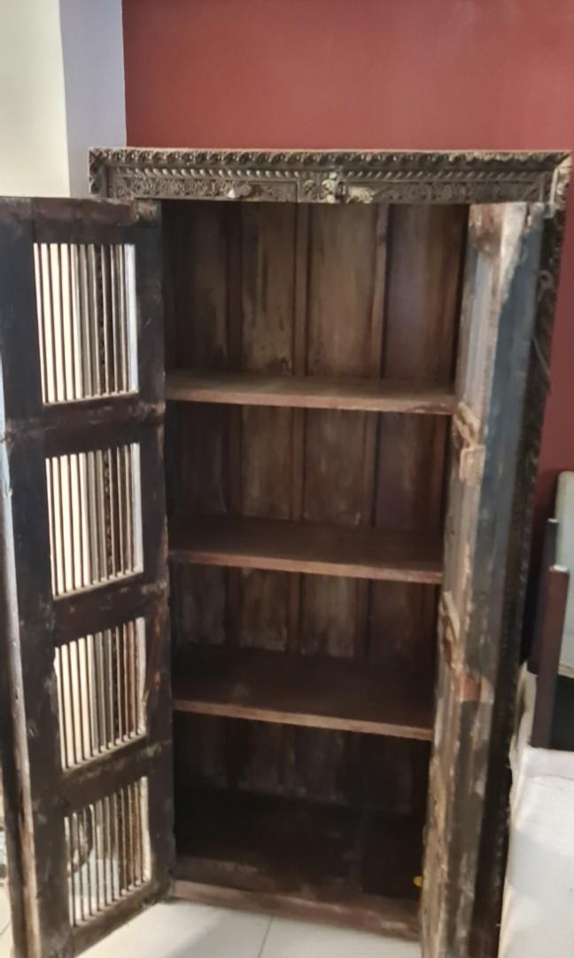 Antique solid cabinet (Category: Shelves, Cabinets & Racks) located in Kuala Lumpur. Submitted by nathan44 (Listing ID 1179636593, Image 2). Description: antique solid craft wood cabinet for let go . because shifting house no space to keep . shipping bare by buyer. (can arrange transport if need ).