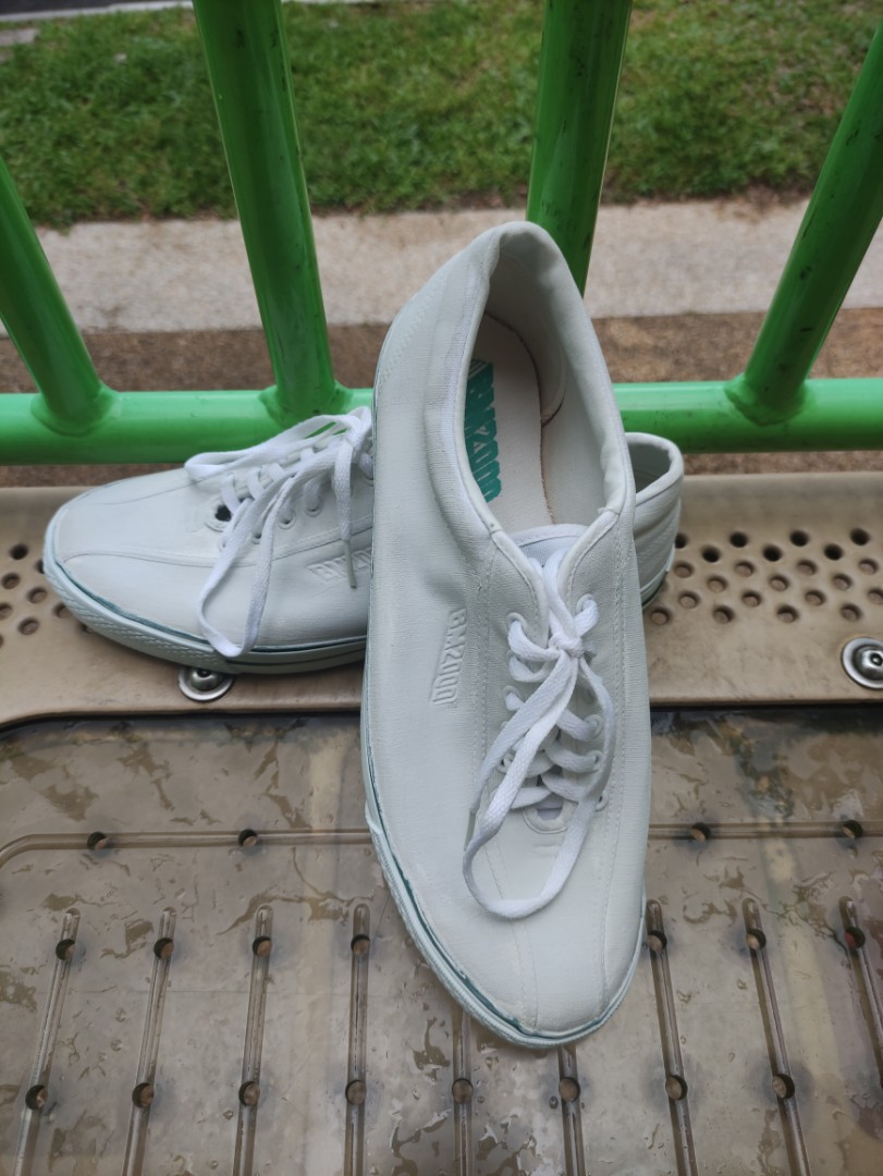 White sneakers under 2000 best sale