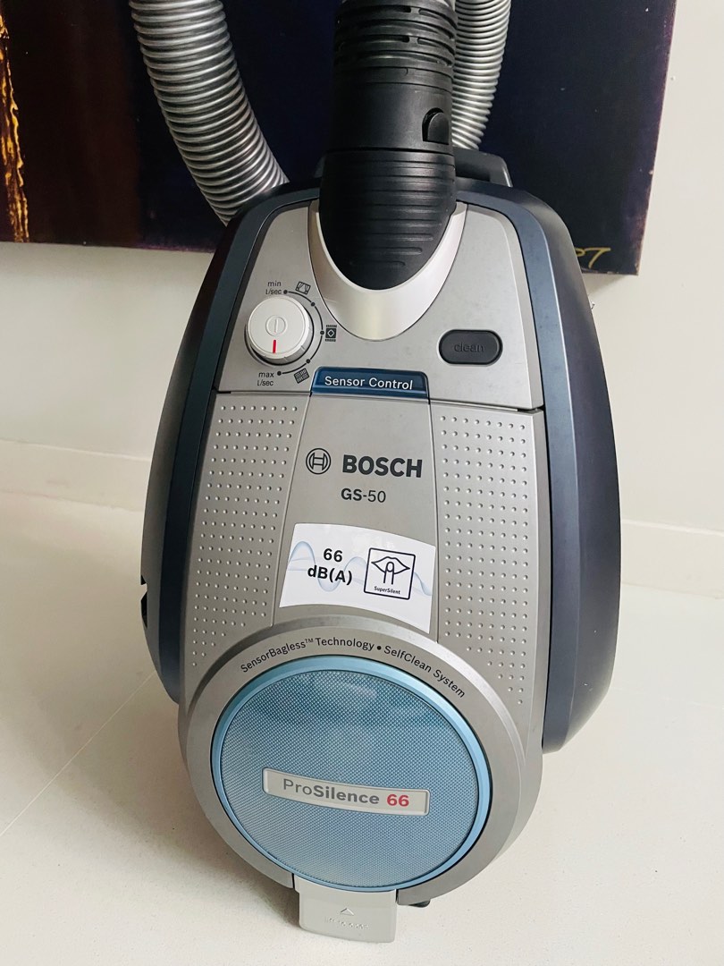 Bosch Bagless Silent Vacuum Cleaner GS50 Power Silent 3, TV & Home