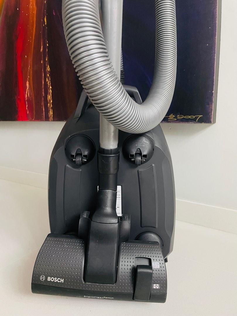 Bosch Bagless Silent Vacuum Cleaner GS50 Power Silent 3, TV & Home