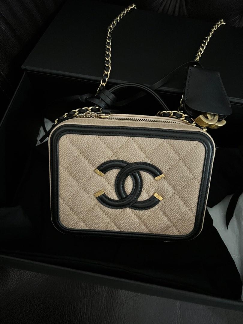 chanel vanity small size