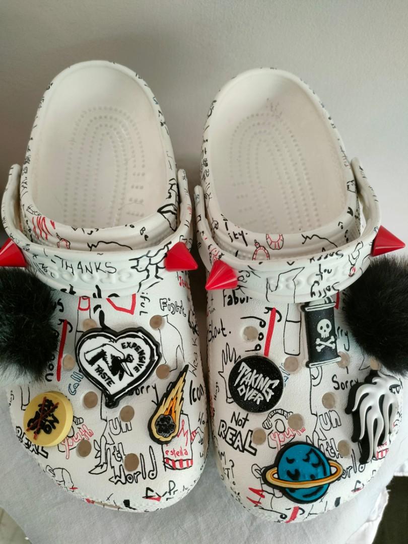 Crocs x Cruella Clogs W8, Women's Fashion, Footwear, Slippers and