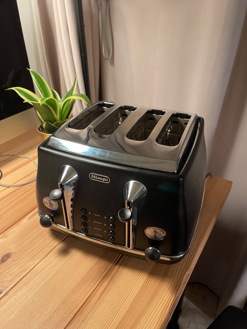 Delonghi Icona 4Slice Toaster, TV & Home Appliances, Kitchen