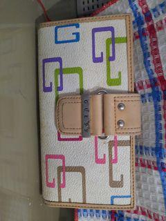 DOMPET GUESS ORIGINAL PRELOVED WITH DEFECT
