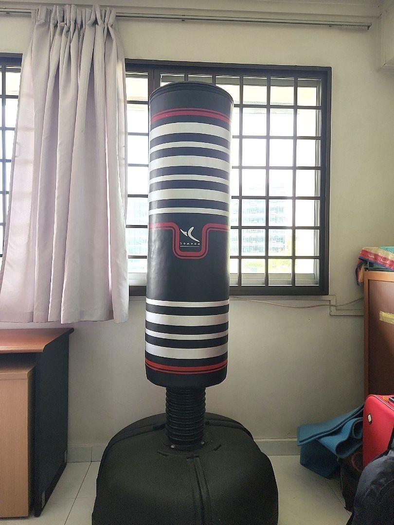 Domyos free store standing punch bag