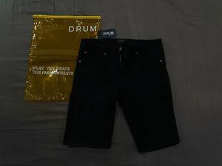 DRUM Classic Black Denim Short