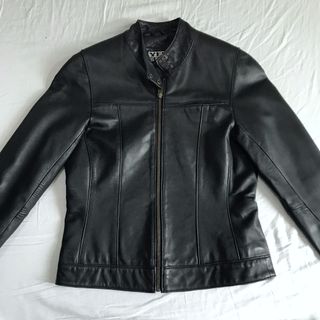 (Category: ) located in . Submitted by secondspringcloset (Listing ID 1179494281, Image 1). Description: .