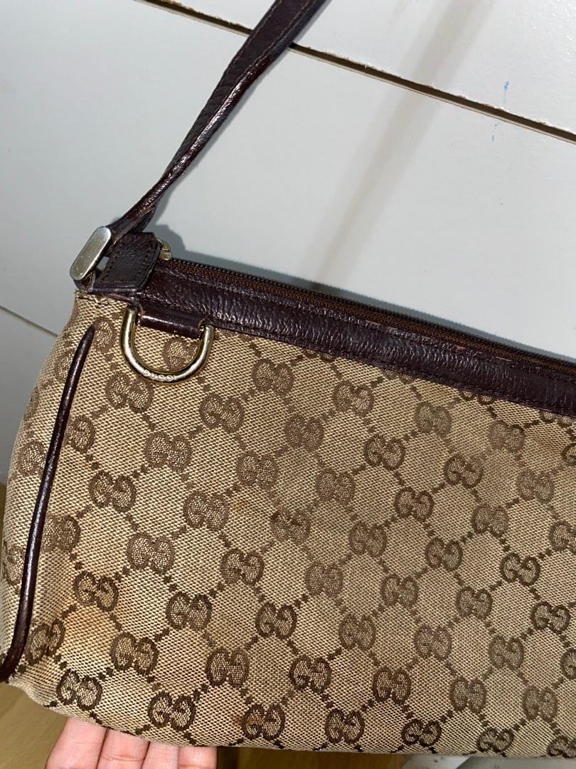 Gucci baguette bag store
