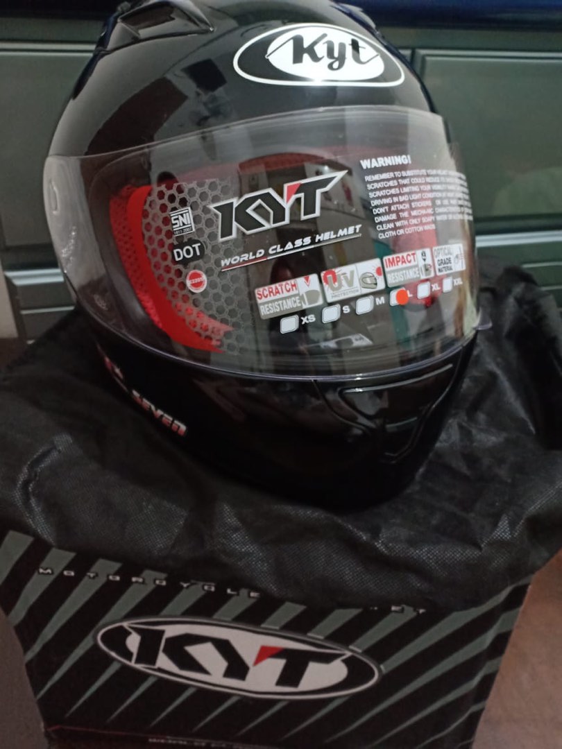 Helm KYT RC Seven, Motor di Carousell