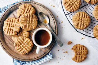 Homemade Crunchy Keto Cookies  🍪