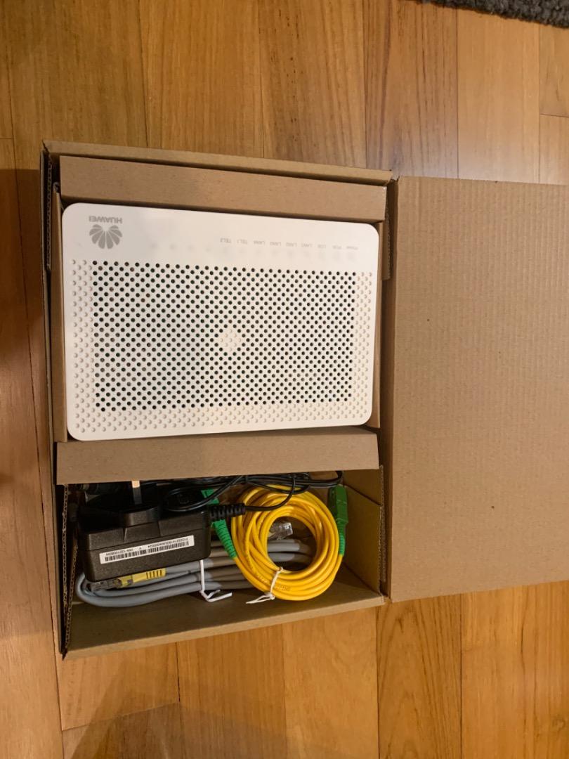HUAWEI router (EchoLife HG8240H5 GPON terminal), Computers & Tech ...