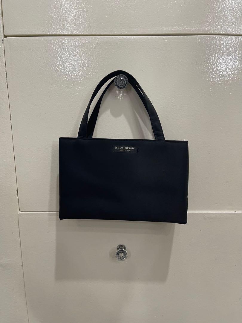 Kate Spade Handbag (Category: Luxury Bags & Wallets) located in Apalit. Submitted by byebyeclutterph (Listing ID 1179618199, Image 1). Description: It’s a simple yet spacious handbag. I barely used it so it’s still in very good condition hehe.