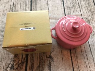 （分類：）位於 。 由 Nerisone 提交（商品編號 1179513491，圖片 1）。簡介： 。
