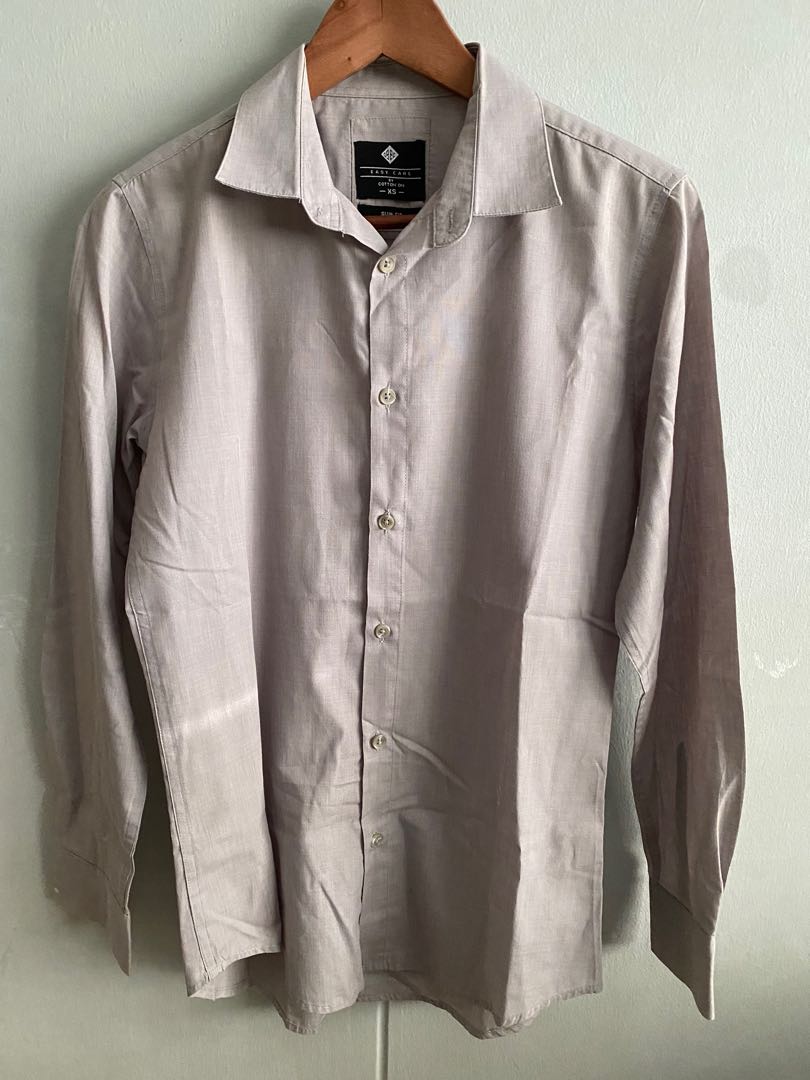 Light grey shirt, Men's Fashion, Tops & Sets, Formal Shirts on Carousell