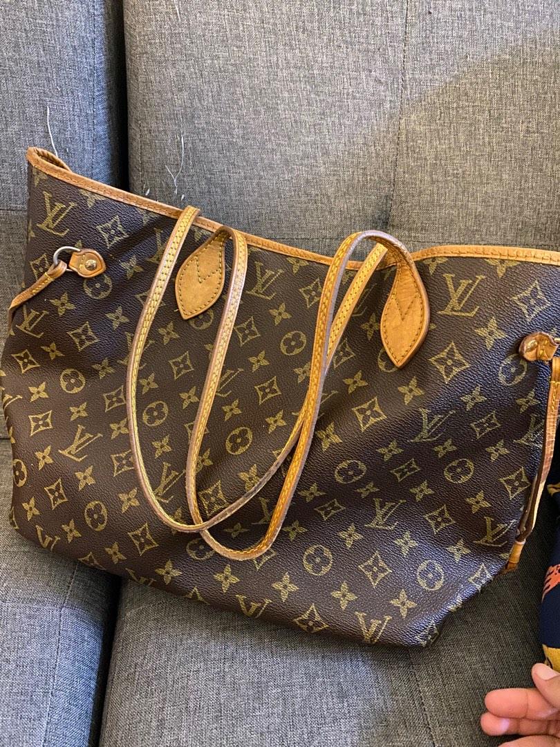 LV Neverfull MM black bag M45685, Luxury, Bags & Wallets on Carousell