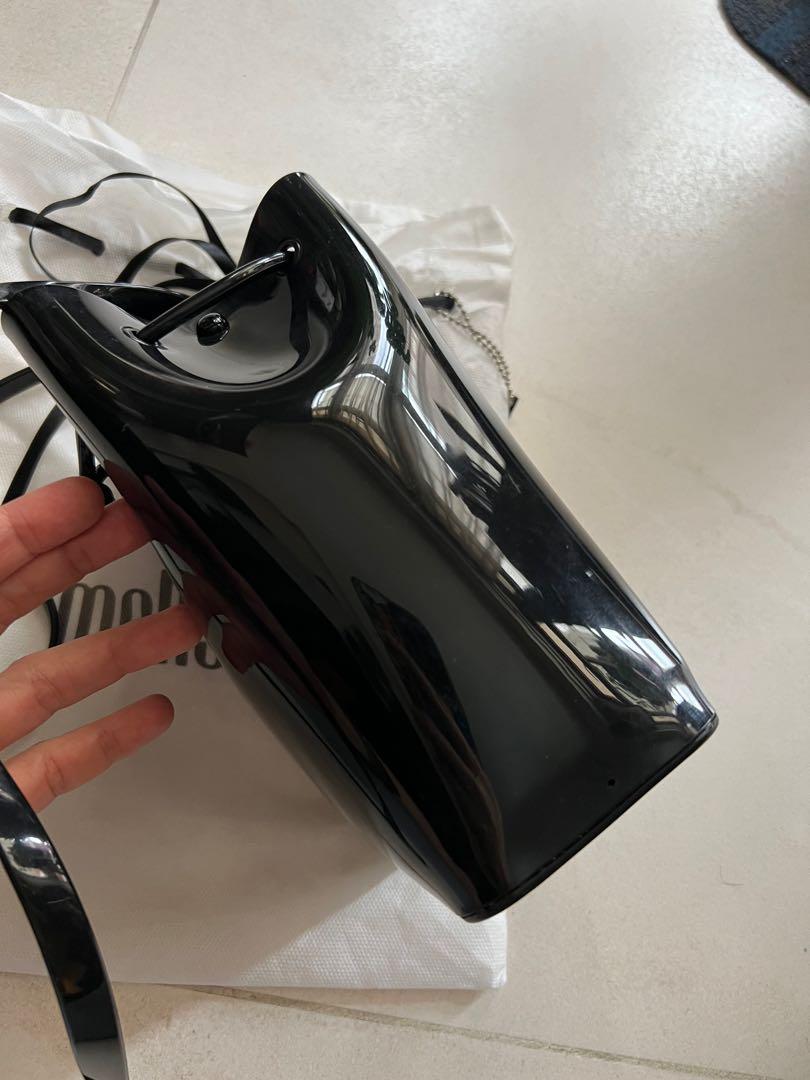 Melissa Bucket Bag in Black