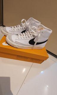 Nike Blazer Mid 77s