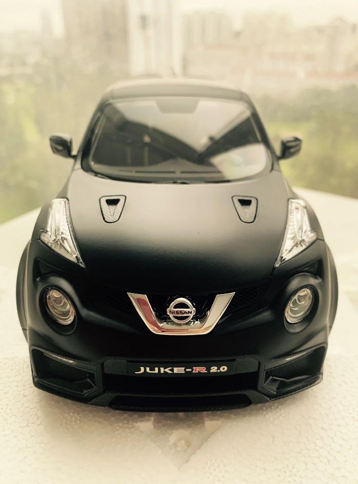 Nissan Juke R2.0 Black Autoart 1/18, Hobbies & Toys, Toys & Games