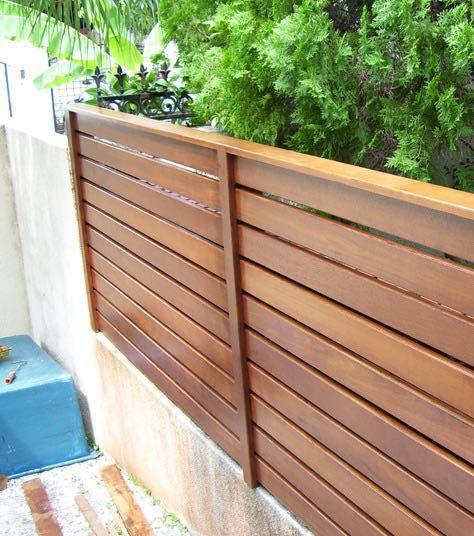 Outdoor composite and timber fencing62863093520771113