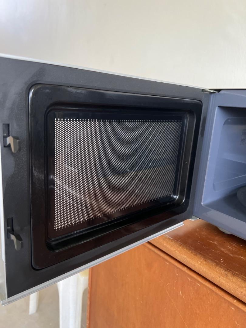 Panasonic microwave oven nn-st342m, TV & Home Appliances, Kitchen ...