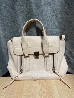 （分類：）位於 。 由 chriswong_612 提交（商品編號 1179624097，圖片 1）。簡介： 。