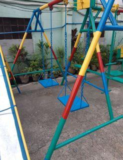 Playground children outdoor swing swings 37k PESOS