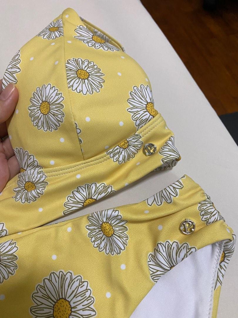 Pomelo Triangle Surf Daisy Print Bikini Set, Women's Fashion, Swimwear