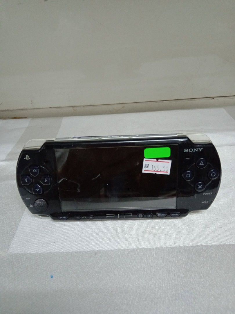SONY PSP Game Console faulty / rosak (for spare parts), Video Gaming