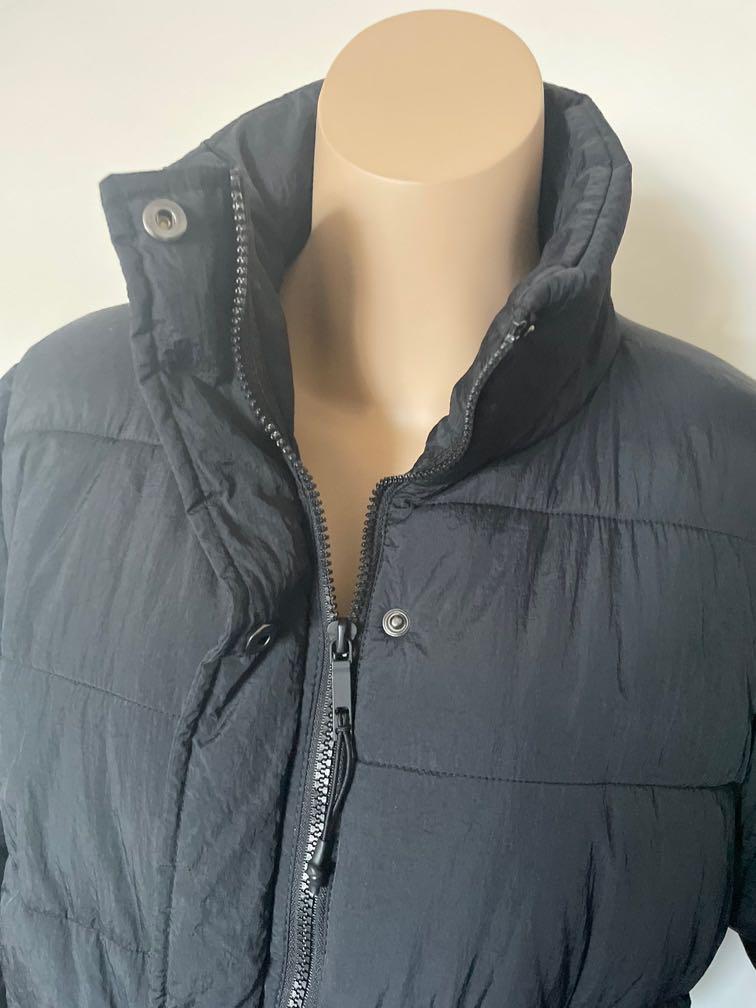 Puffer Jacket (Category: Women's Clothes) located in Elwood. Submitted by 1clasyldy (Listing ID 1179486481, Image 2). Description: Cotton on brand new black puffer jacket .