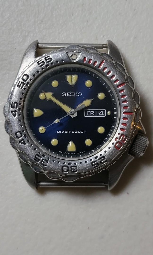 Seiko 7n36-6a49 Quartz 200M Diver Blue Dial, Men's Fashion, Watches &  Accessories, Watches on Carousell