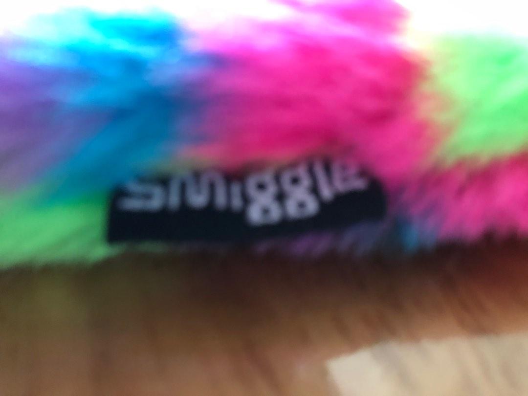 Smiggle pencil case (Category: Stationery & School Supplies) located in Quezon City. Submitted by matteoboy (Listing ID 1179658346, Image 3). Description: Unused.