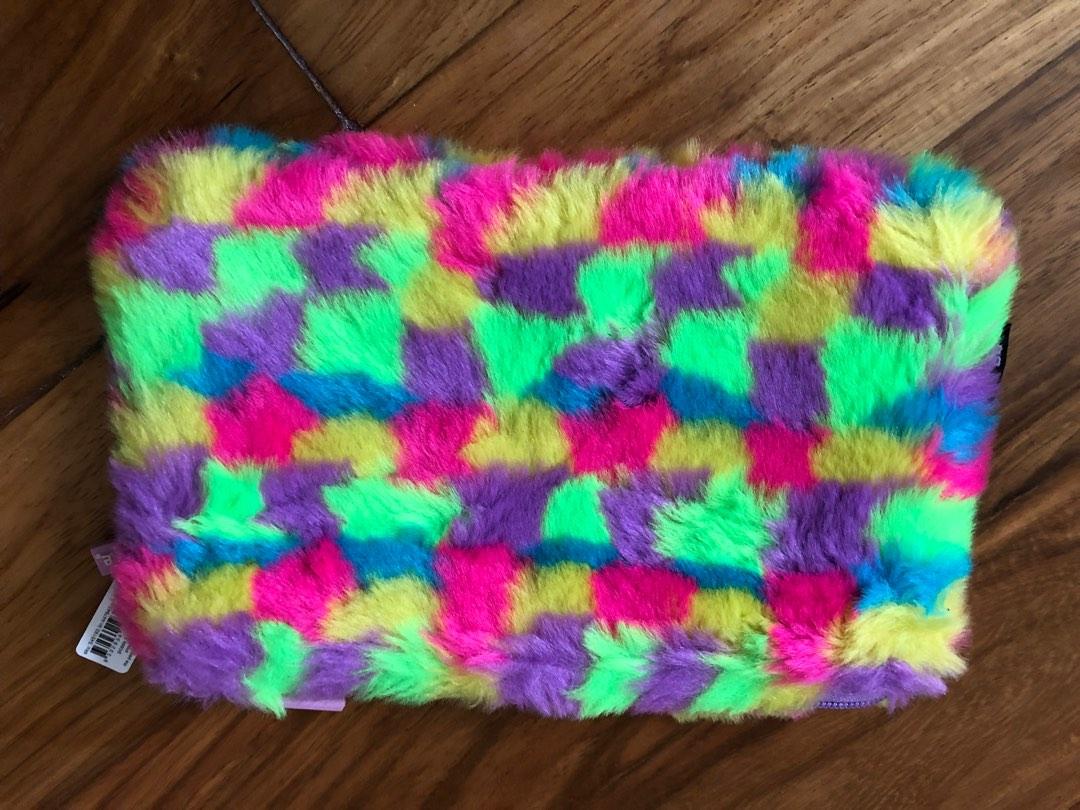 Smiggle pencil case (Category: Stationery & School Supplies) located in Quezon City. Submitted by matteoboy (Listing ID 1179658346, Image 2). Description: Unused.