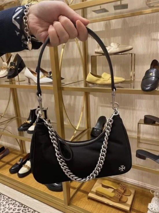 Tory Burch Mercer Nylon Small Crescent Bag Black, Women's Fashion, Bags &  Wallets, Shoulder Bags on Carousell