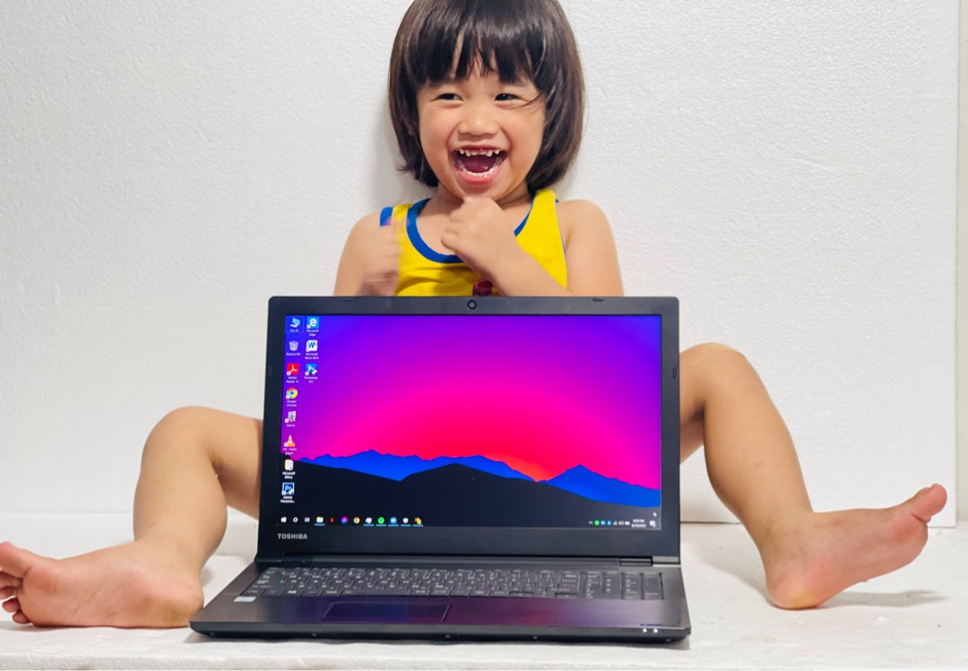 Toshiba Japan brand Laptop 6th gen Core i5 120gb ssd 8GB Ram, Computers