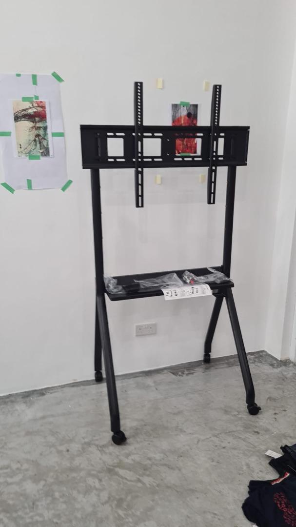 5586 inch TV stand wall mount Jamboard bracket and laptop soundbar