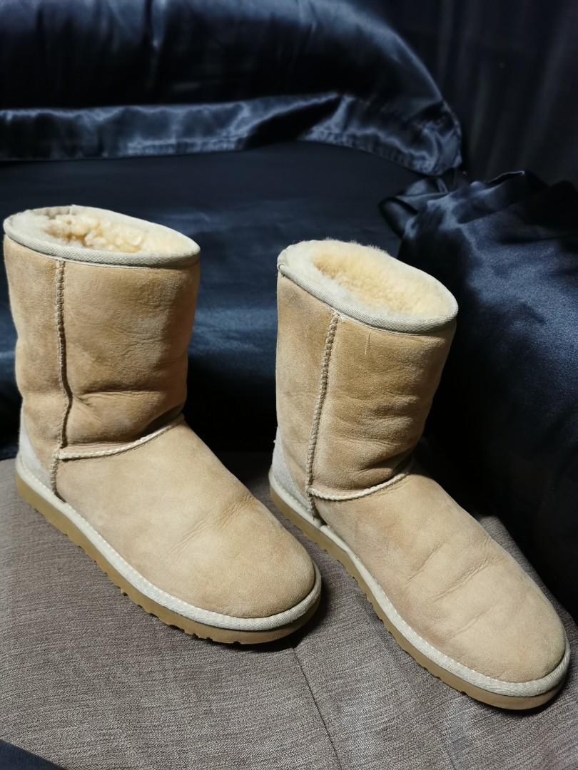 Tan shop leather uggs