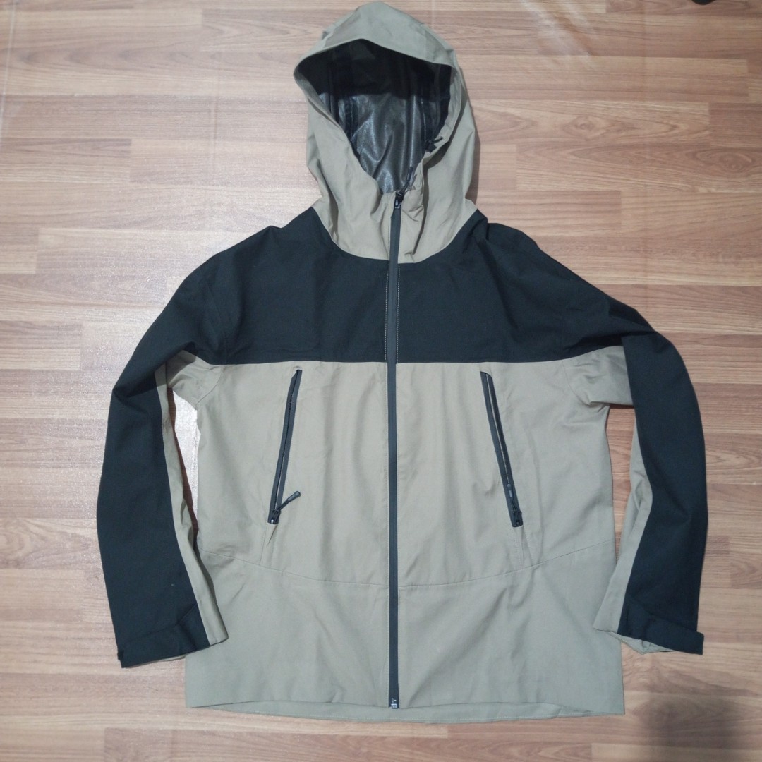 Uniqlo gore shop tex