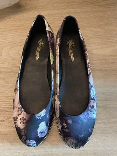 （分類：）位於 。 由 hannah_kwon 提交（商品編號 1179560365，圖片 1）。簡介： 。