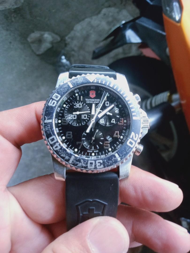 victorinox swiss army (Category: Luxury Watches) located in Pasay City. Submitted by edecer (Listing ID 1179503043, Image 1). Description: .