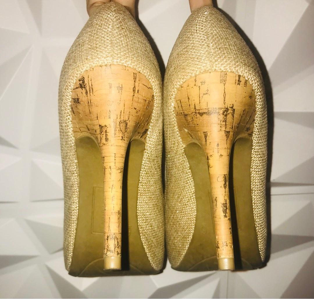 Women pumps (nude) (Category: Heels) located in Bulacan. Submitted by hazeonlineboutique (Listing ID 1179622554, Image 1). Description: Brand: Christiano Siriano for Payless Size: 6 Color: Nude Worn only twice. Like new! Perfect for wedding or formal events and Office wear..