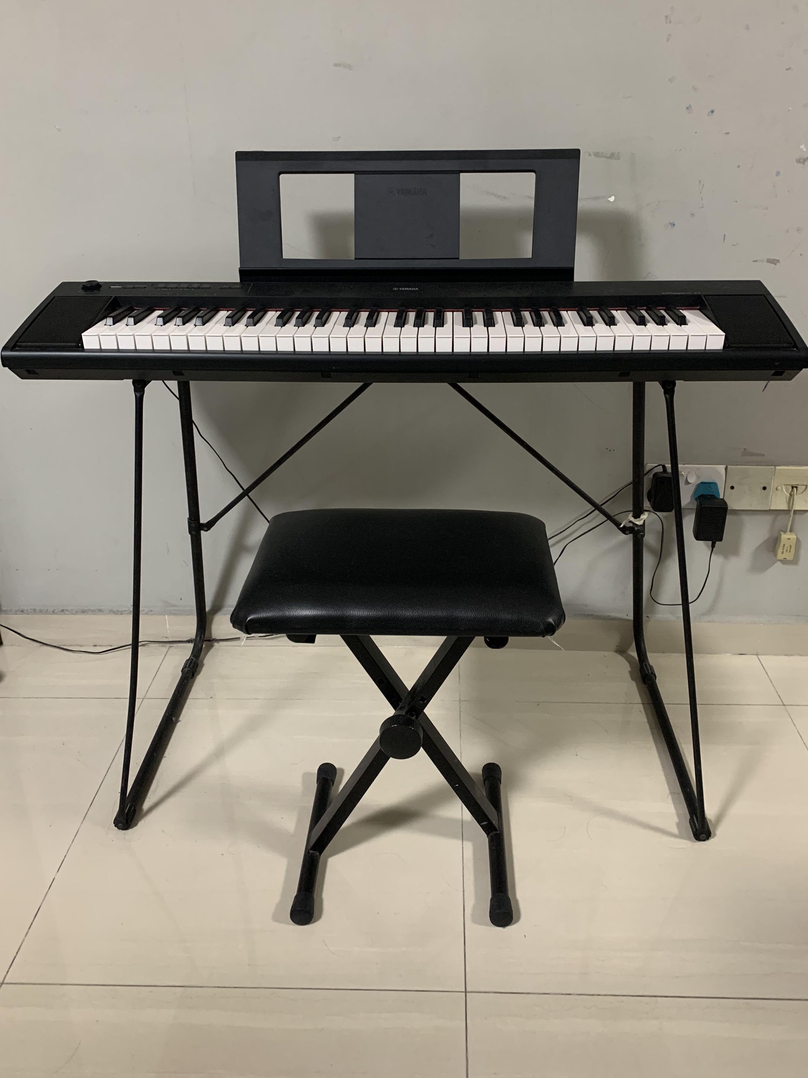 Yamaha Keyboard NP12B, Hobbies & Toys, Music & Media, Music