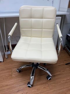 （分類：）位於 。 由 htt.913 提交（商品編號 1176162229，圖片 1）。簡介： 。