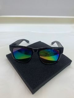 （分類：）位於 。 由 lu._____ 提交（商品編號 1176082831，圖片 1）。簡介： 。