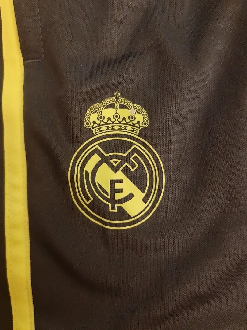 Reduced fm $69! Brand New Real Madrid FC Adidas Football Shorts, XS (Category: Activewear) located in Singapore. Submitted by shopaholic.angel (Listing ID 1176175338, Image 3). Description: - Waist 30 cm - Inseam 38 cm - 2 side pockets with zip - Delivery : Normal at $1.50, with tracking at $3.20.