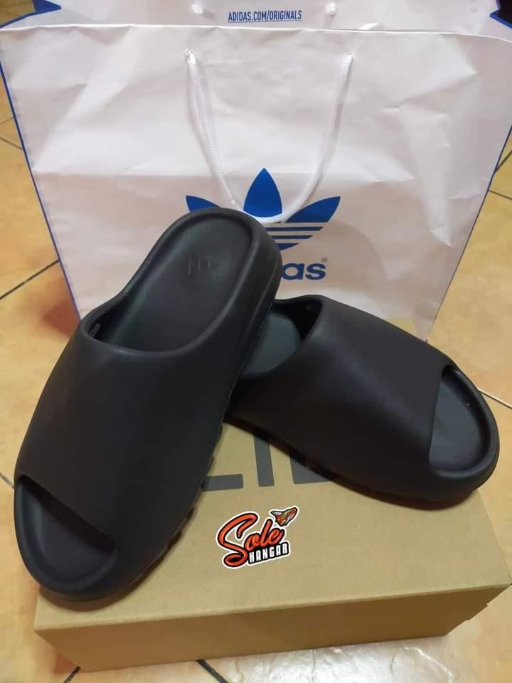 adidas gazelle silver green womens adidas Men's Yeezy Slide, Dark Onyx, 12 main image 1